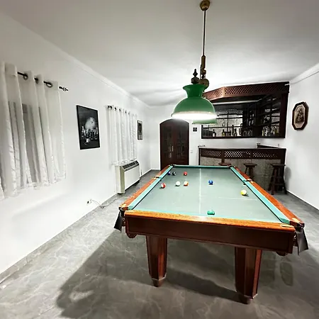 Вилла Quinta Dos Encantos 